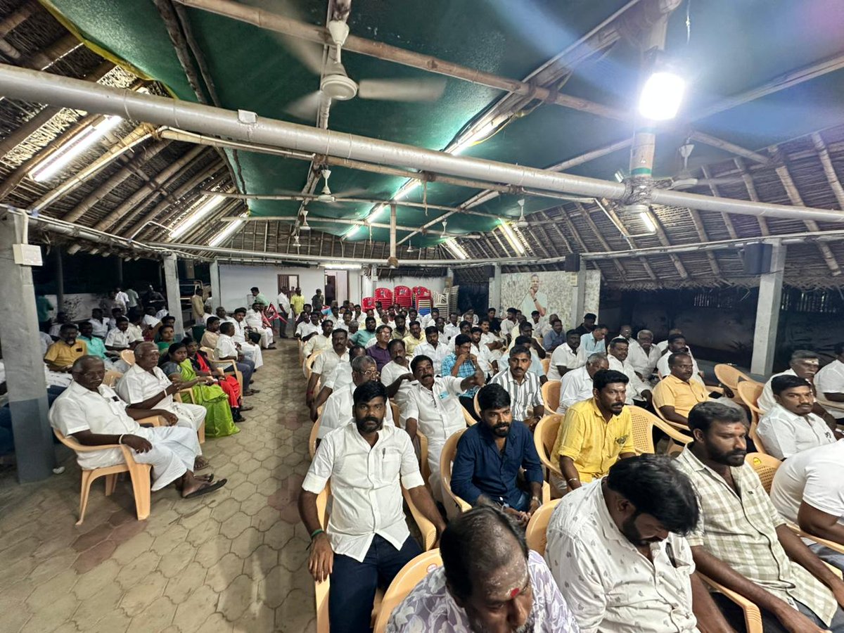 KartiPCoffice's tweet photo. காரைக்குடியில் உள்ள MP அலுவலகத்தில், காரைக்குடி சட்டமன்ற மதச்சார்பற்ற முற்போக்கு கூட்டணியின் வாக்கு எண்ணிக்கை முகவர்கள் ஆலோசனை கூட்டம் முன்னாள் மத்திய நிதியமைச்சர் திரு. @PChidambaram_IN MPஅவர்கள் ,சிவகங்கை MP திரு. @KartiPC அவர்கள் தலைமையில் நடைபெற்றது @INCTamilNadu @arivalayam https://t.co/RtoR5FcxcA