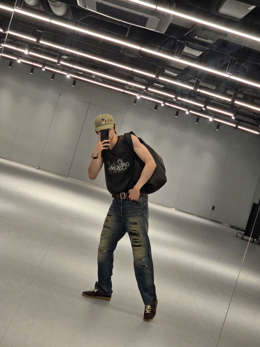썬릿 tweet media