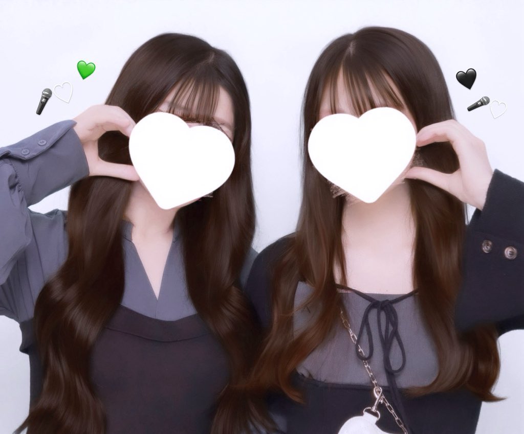 hpbayn's tweet photo. #映画カラオケ行こ🎞 
𝟐𝟎𝟐𝟔.𝟓.𝟑🎤❤️‍🔥

今年も開催ほんとにありがとうございます😭💖✨大きいスクリーンで見れたのは1年ぶりで何度観ても新しい視点に気づくことができてとても新鮮な気持ちで楽しく見れます😭特典のカードもほんとにかわいい➰🪄︎︎残り2⃣日も楽しみです😻♡
念願の剛潤あいねちゃんとめちゃくちゃ早く実現出来て嬉しい(՞⸝⸝ᵒ̴̶̷᷄꒳ᵒ̴̶̷᷅⸝⸝՞)✨✨

#綾野剛 #齋藤潤