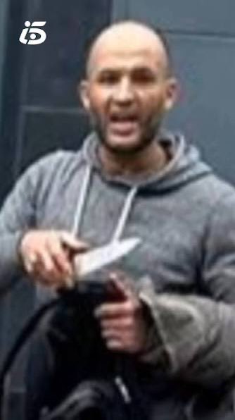 oriol_esp's tweet image. BARCELONA, Spain — A Chinese teenage girl was stabbed to death in Barcelona in a random attack. A local man who tried to help was also stabbed. The suspect, a North African man, shouted "Allahu Akbar" after the attack. He was arrested. 🇪🇸🔪 #Barcelona #Stabbing #JihadistAttack