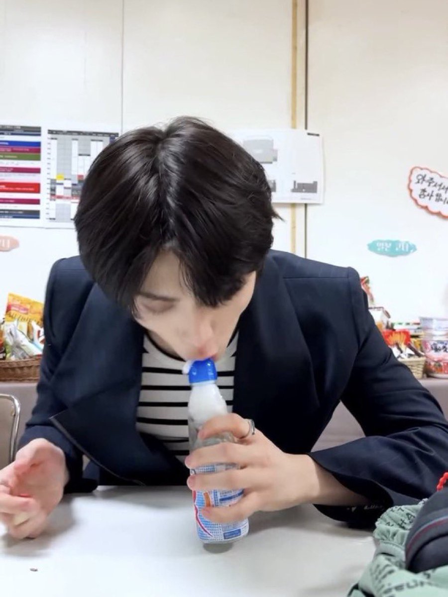 떵여 tweet media