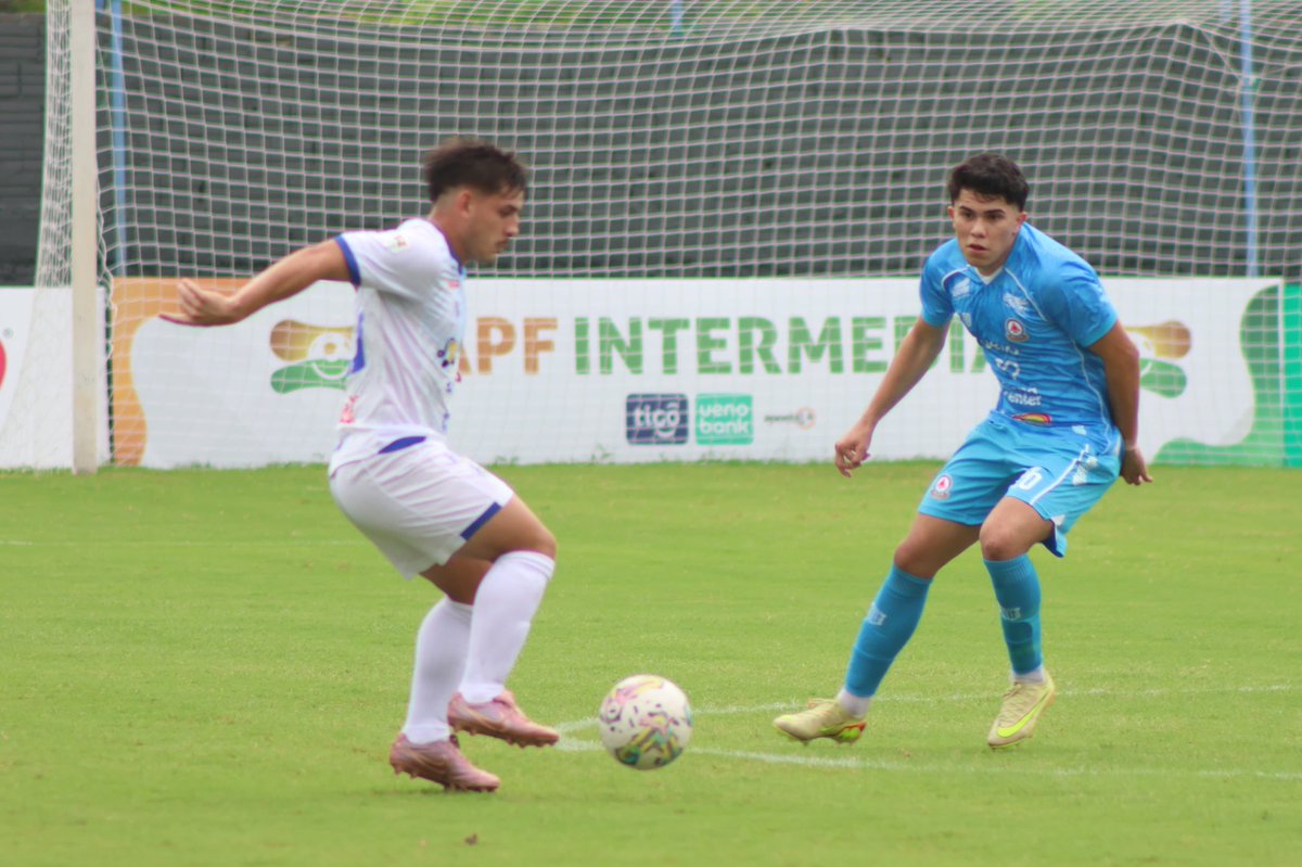 IntermediaAPF's tweet image. ⏱️ 30'

➡️ #Resistencia 1
➡️ #SoldeAmérica 0

📆 Fecha 5.

#IntermediaAPF 🟠🟢