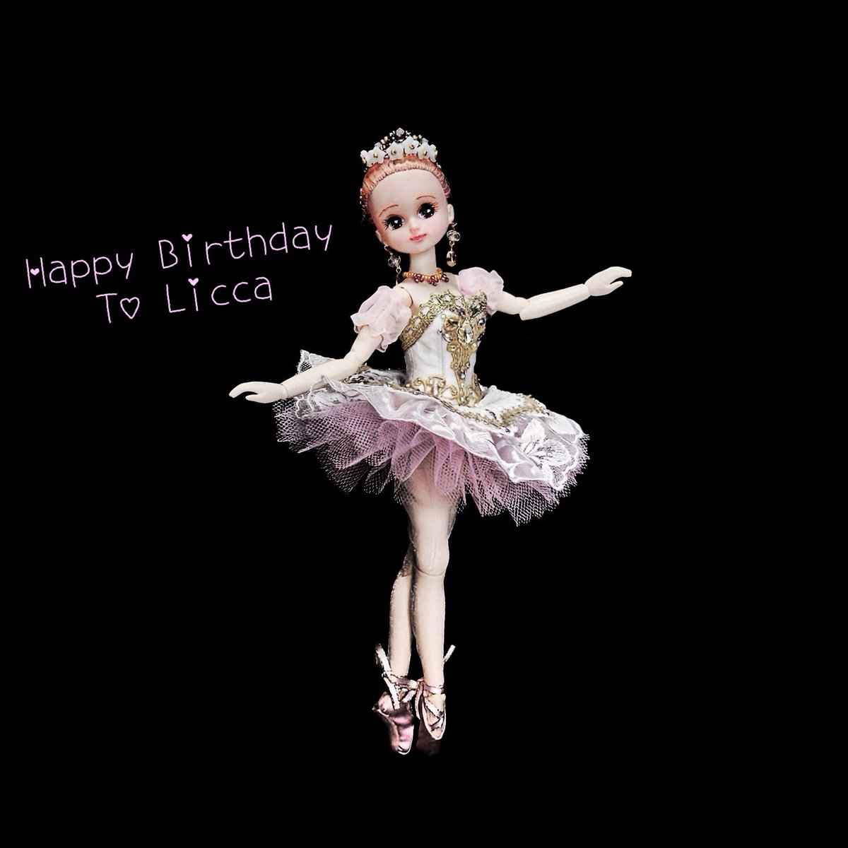encroix's tweet photo. リカちゃん𝐇𝐚𝐩𝐩𝐲 𝐁𝐢𝐫𝐭𝐡𝐝𝐚𝐲.⋆𝜗𝜚.*🎂🎉
世界中のリカちゃん、お誕生日おめでとう！ https://t.co/PVteYUXsJG