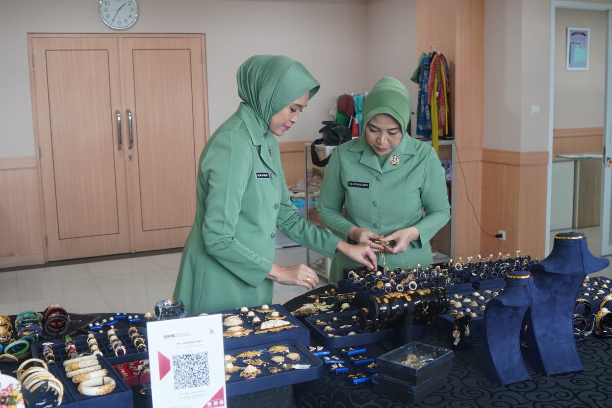 Cakra_Kostrad's tweet photo. Helsgallery, Wakili Persit Kartika Chandra Kirana PG Kostrad pada Ajang PERSIT BISA 2 Tahun 2026
Persit Bisa. Kostrad Bangga.
#persitbisa
#persitkck
#persitpgkostrad
#kostrad #penkostrad https://t.co/VDwidALkSb