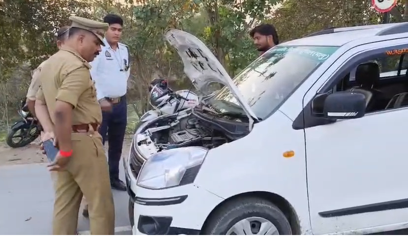 bstvlive's tweet image. मैनपुरी 

➡ट्रैफ़िक पुलिस का वाहन चेकिंग अभियान 
➡116 वाहनों पर 6.40 लाख का जुर्माना 
➡कोतवाली क्षेत्र के भांवत चौराहा पर अभियान

#Mainpuri #TrafficPolice #UttarPradesh @uptrafficpolice