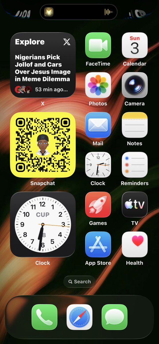 bamidoh's tweet image. Show me your iPhone iOS 26 Home Screen, I need a New setup for my iPhone. 
#ios26 #Apple