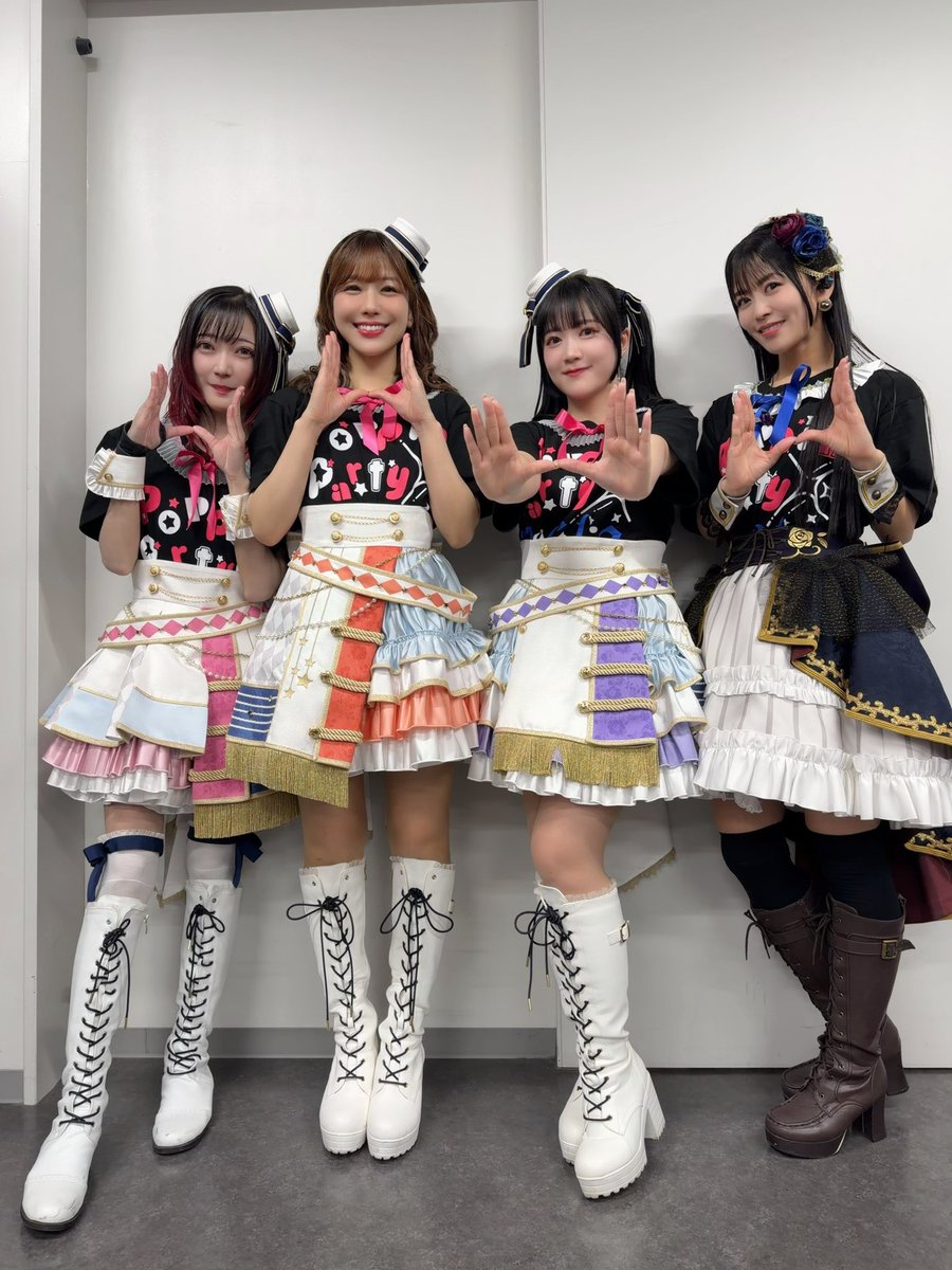 響スタッフアカウント tweet media