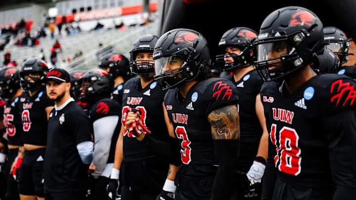 ethanmtel's tweet image. #AGTG Blessed to receive my fifth D1 offer from the University of the Incarnate Word after a great conversation with @Coach_Killough and the staff.

@BBoueteEAA @CiscoCollegeFB @DWATT32_ @CoachRiz @JUCOFFrenzy @JuCoFootballACE