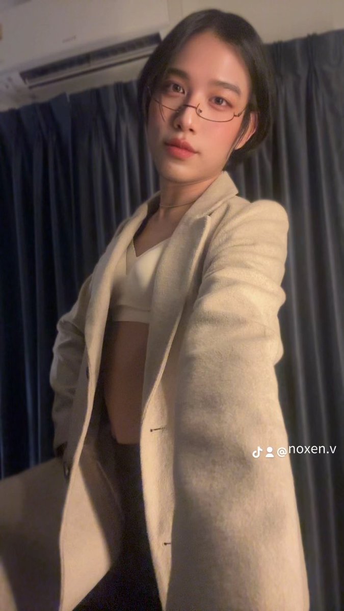noxenvale's tweet photo. 👁️👄👁️✨ #cd #crossdresser #noxenvale 🌗 https://t.co/del6tsUkgx