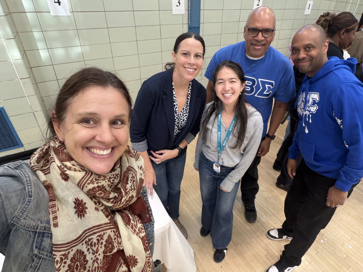 NYC SchoolDistrict 4 tweet media