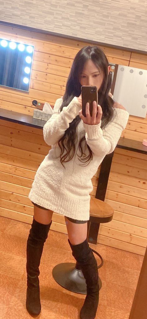 ryoko690907's tweet image. なんかめっちゃタイムラインに流れてくるからジョジョ風画像作ってみた💕
なかなかいい出来だ👍
#ジョジョ風　#chatgpt