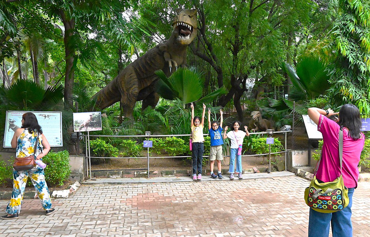 GujScienceCity's tweet image. Learning, excitement, and fun—all in one place!
Gujarat Science City has something special for every age.
When are you visiting?
#ScienceFun #FamilyTime #ExploreScience #GujaratScienceCity @PMOIndia @CMOGuj @GovernorofGuj @IndiaDST @DSTGujarat @InfoGujarat @drvrajesh