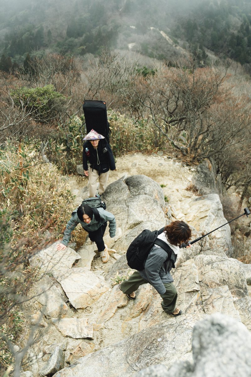 スーパー登山部 tweet media