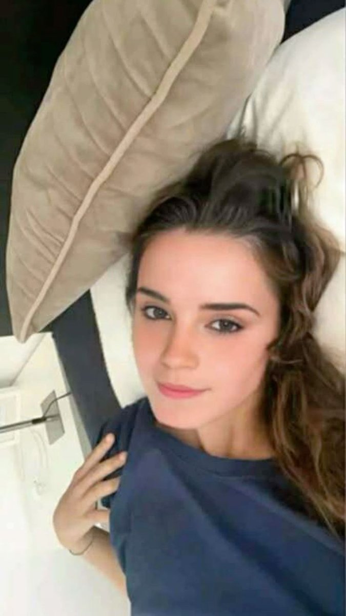 Emma Watson tweet media