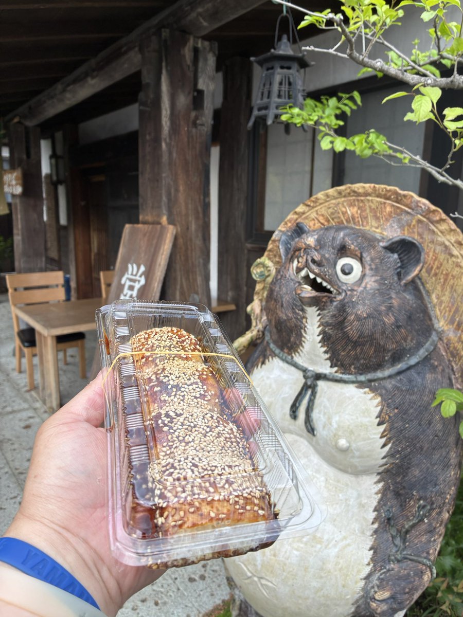 くまごろ tweet media