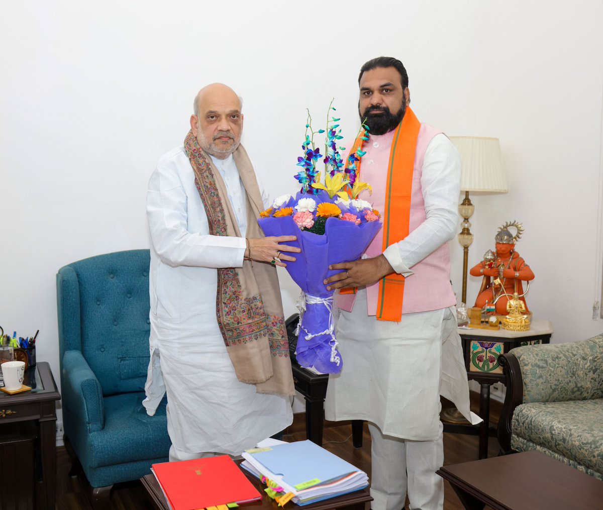 BJP4Bihar's tweet image. माननीय मुख्यमंत्री श्री @samrat4bjp जी ने नई दिल्ली में देश के यशस्वी गृह एवं सहकारिता मंत्री श्री @AmitShah जी से शिष्टाचार मुलाकात की।

इस महत्वपूर्ण भेंट के दौरान बिहार में सुरक्षा व्यवस्था को और सुदृढ़ बनाने, सुशासन को गति देने तथा राज्य के विकास से जुड़े विभिन्न विषयों पर