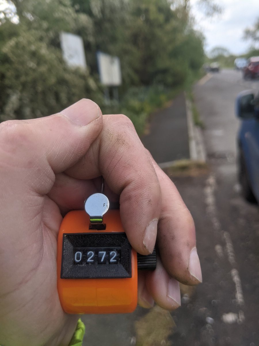 EricTorrington's tweet photo. Three lay-bys visited on the #A38 #Gloucestershire this morning with over 655 #litter items recovered. #UntidyBritain #PatchyEnforcement #flytips https://t.co/LmUXtI6S66