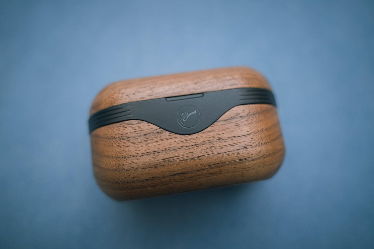 loxleymatthews1's tweet image. "Just unboxed my new [product name]!  Sleek design, perfect for [use case]—can’t wait to test it daily. Who’s tried this gem  #Unboxing #NewFind"