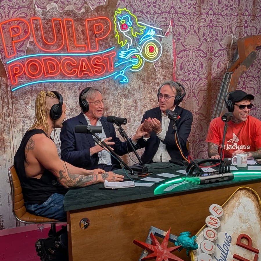 ora_italia's tweet image. DOMANI lunedì ore 13.00 esce sul canale YouTube di Pulp Podcast il confronto tra il segretario @micheleboldrin e il segretario di @europaverde_it @AngeloBonelli1 con @Fedez e @MrCasanovaReal