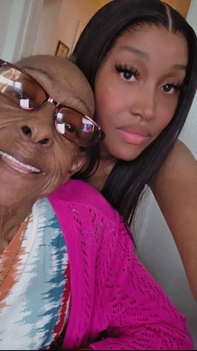 _Simply_TT's tweet image. My best friend is gone 💔💔💔💔😢😢😢😢😢 I love you Nana ♥️#rip