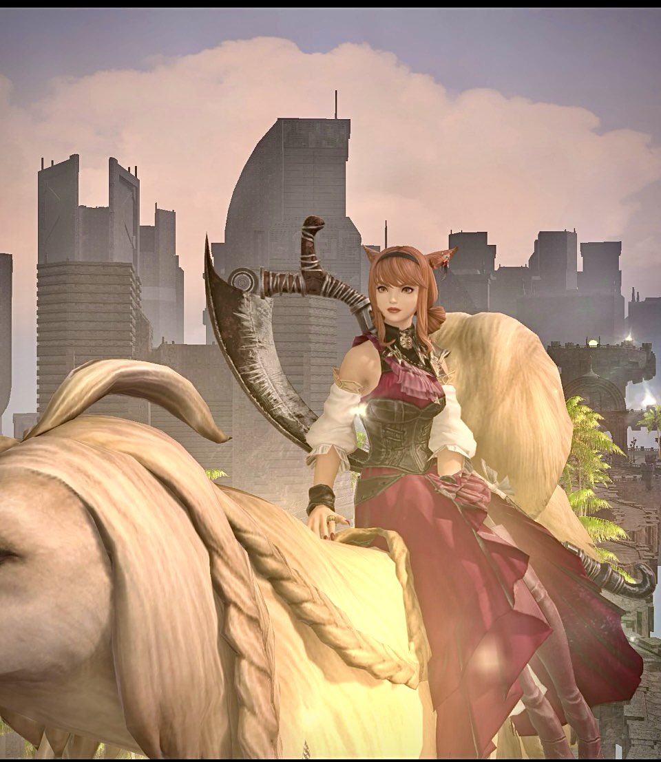 TheXandragrace's tweet image. Literally never post here but wanted to show off my character on here from #ffxiv especially since i started playing on #ps5 over #ps4 and have the graphic update! Everyone tell Xandra Q’xerti she is pretty! ⚔️✨🦋