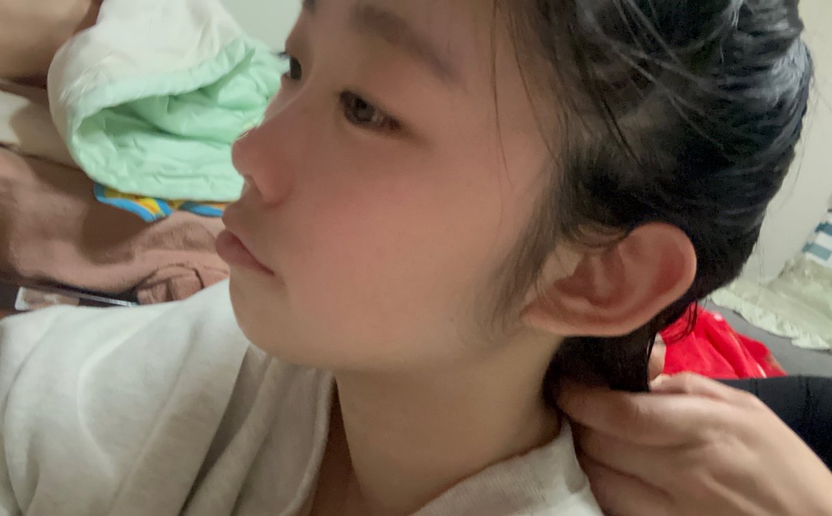 로은하 tweet media