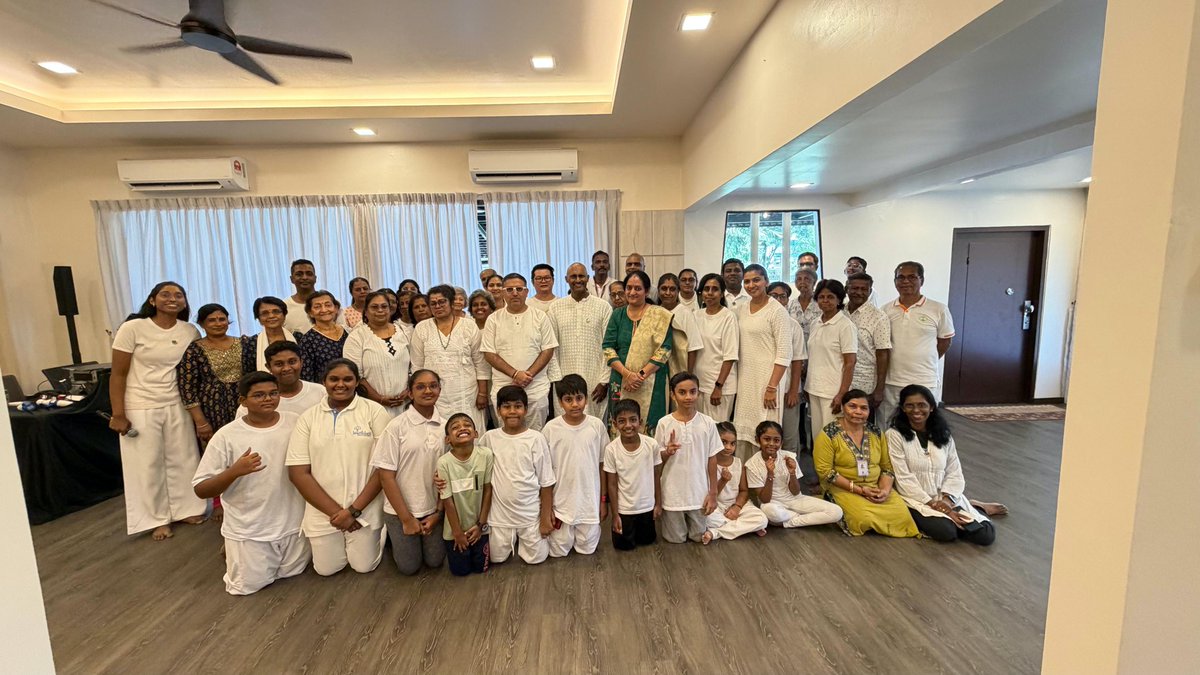 hcikl's tweet photo. In the run up to #IDY2026, Heartfulness Malaysia partnered with @hcikl and @iccr_kl in organizing the 1st curtain raiser event at the Heartfulness Malaysia centre, Klang on Saturday, 2 May 2026 and also virtually joined the #CommonYogaProtocol led by Prof (Dr).Kashinath Samagandi, Director, Morarji Desai National Institute of Yoga (MDNIY), which was held as part of the Yoga Mahotsav celebrations 2026 by the MDNIY under the aegis of @moayush at Heartfulness, Kanha Shanti Vanam, Hyderabad, India. The event at Kuala Lumpur was attended by 70 participants, which also marked the 50-day countdown to #IDY2026.
Deputy High Commissioner, @hitesh_rajpal represented the @hcikl at the yoga event held by Hearfulness Malaysia. Speaking on the occasion, Deputy High Commissioner commended the role of Heartfulness in promotion of Yoga across Malaysia and their continuous support to @hcikl for IDY every year.
@moayush
@mdniy
@heartfulness
@kamleshdaaji
#YogaMahotsav2026 #50DaysToYogaDay #KanhaShantiVanam #IDY2026 #IDY #InternationalDayOfYoga2026