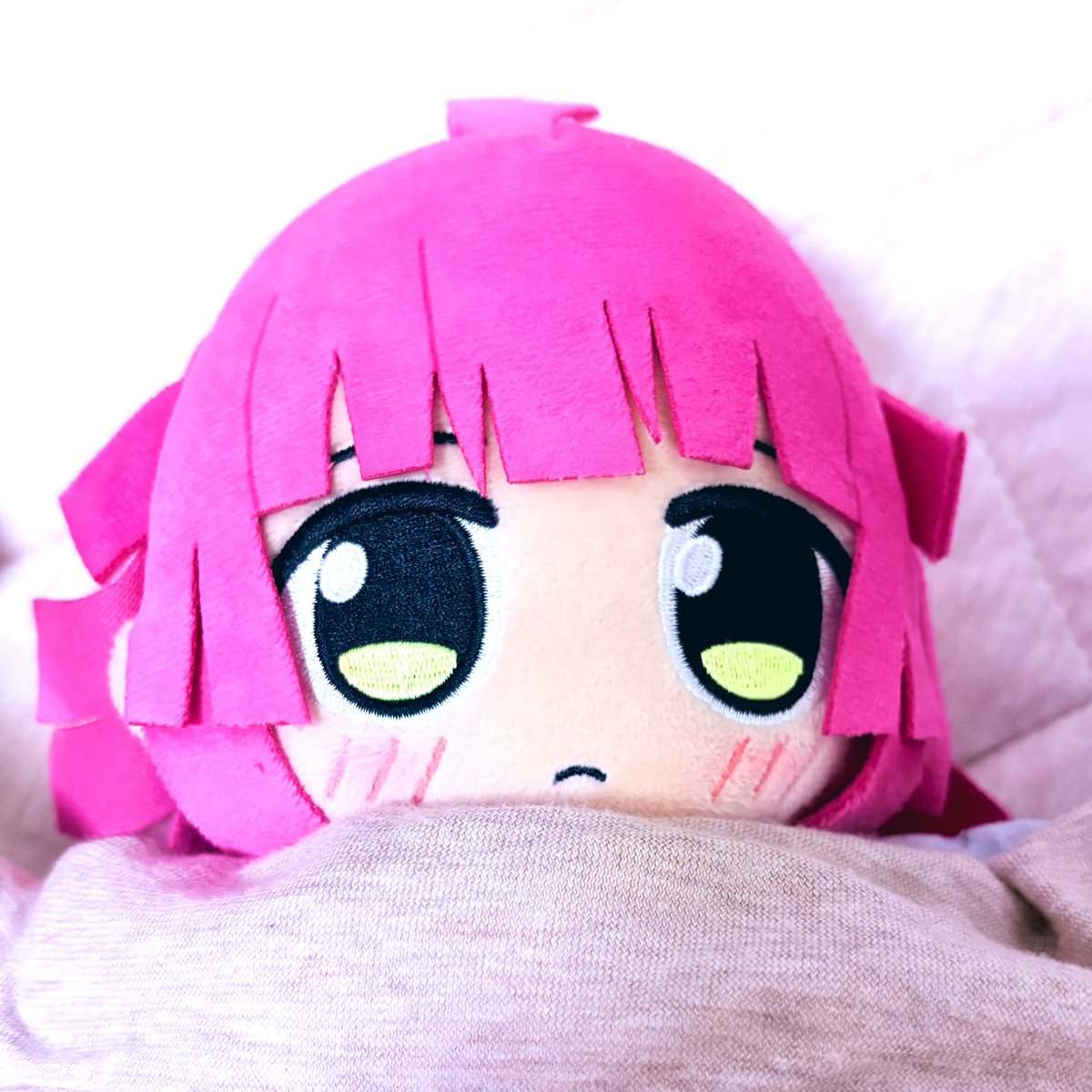 サミ tweet media
