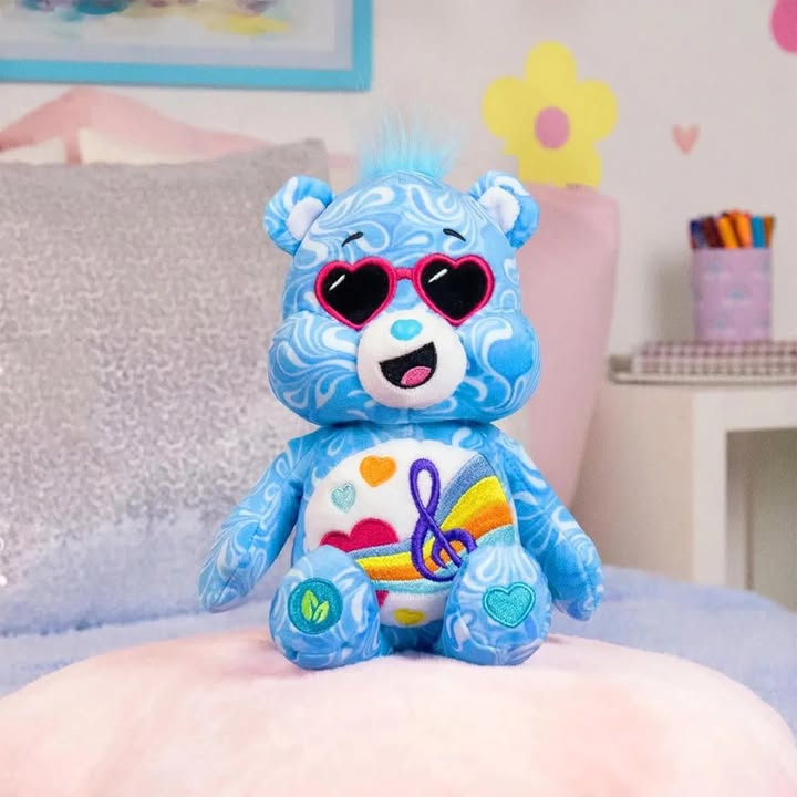 Teddybearland's tweet image. Let Love Song Bear bring a little extra love and cheer into your day with this cute 22cm plush! 🎶💖

Use code TEDDY10 to get 10% off for a limited time only: ow.ly/eqyv50UNGwP

#teddybearland #carebears #collectablebears #softtoys #carebear