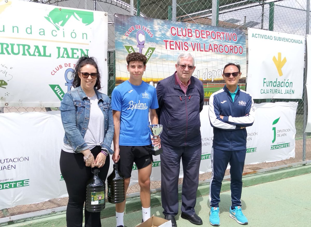 🎾 VIII Trofeo <a href="/FundacionCRJ/">Fundación Caja Rural de Jaén</a>
📍 C. T. Villargordo 
🏆 José L. López campeón infantil 🥇🫒