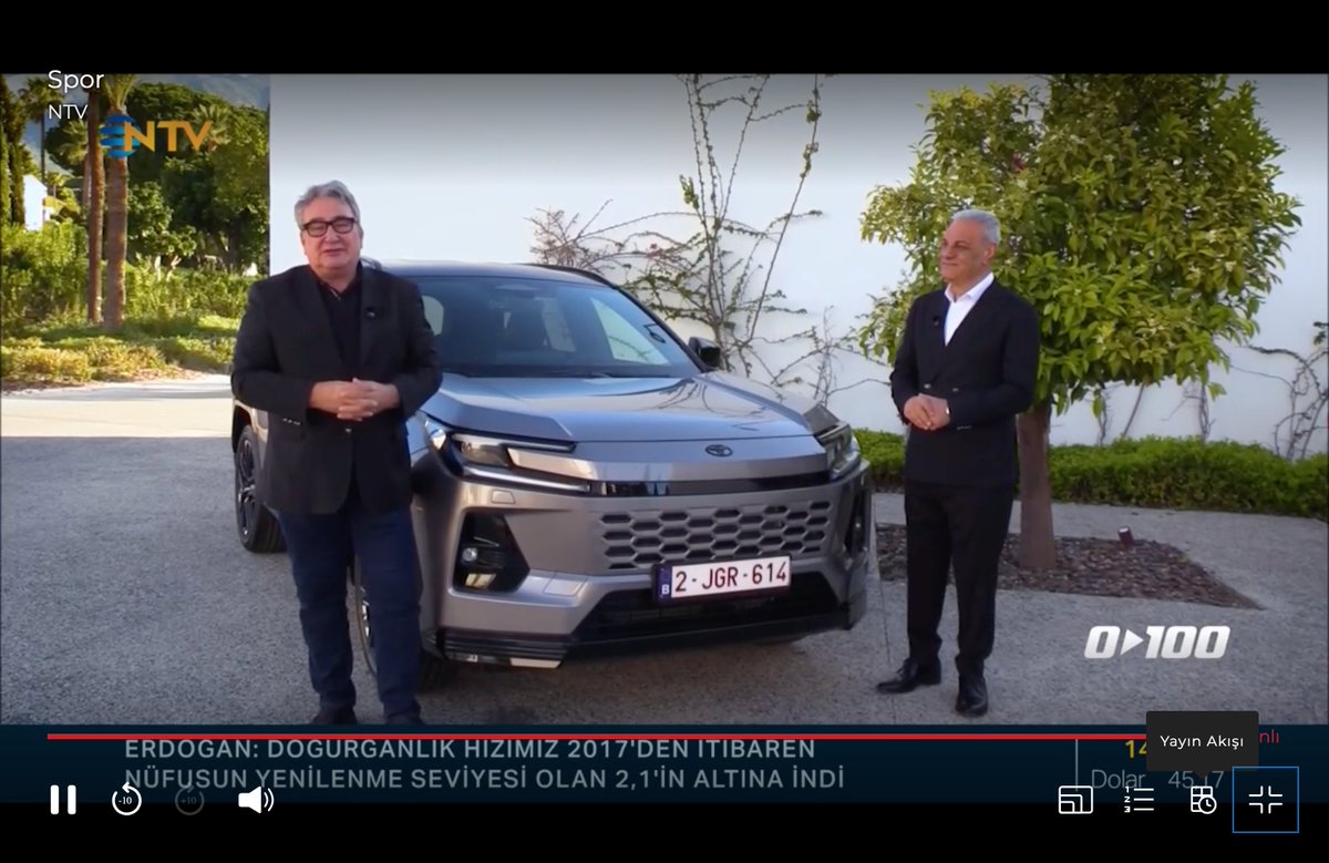 ayanstein's tweet photo. Toyota tanıtırken Jaguar plakası mııı :) Ben bir şey mi kaçırıyorum Toyota Jaguarı satın mı aldı? Plaka neden TYT değil de JGR yani bir de NTV de yayındalar. Bari kurguda düzeltseydiniz :D @ntv @Toyota_Turkiye #0dan100e https://t.co/IHw1pNZm1D
