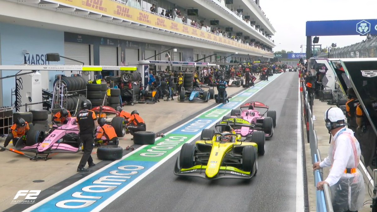 Formula2's tweet photo. LAP 11/30 🚨

Everybody besides Dürksen, Herta and Bennett take the opportunity the box under SC for fresh Wet tyres 

Camara ⬆️
Maini ⬇️

#F2 #MiamiGP https://t.co/AqbtHmk6V3