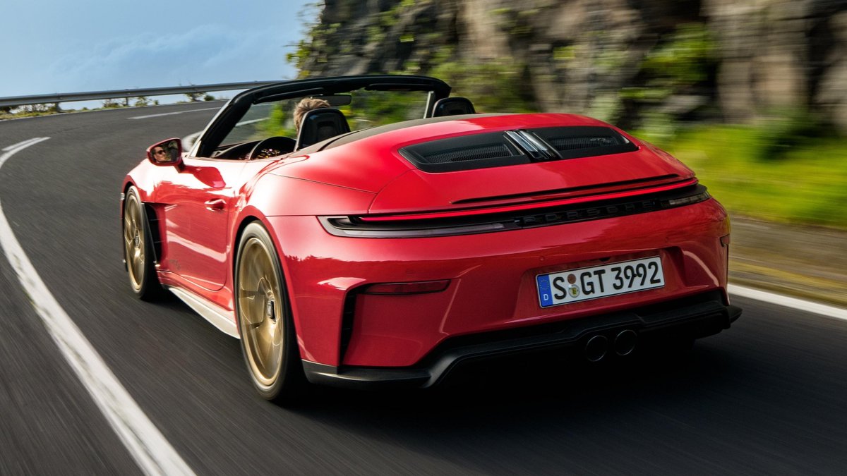 opcZA's tweet photo. First-of-its-kind Porsche 911 GT3 S/C unveiled. All you need to know, including pricing, at https://t.co/gU8C3snY47 https://t.co/JprREOMBSs