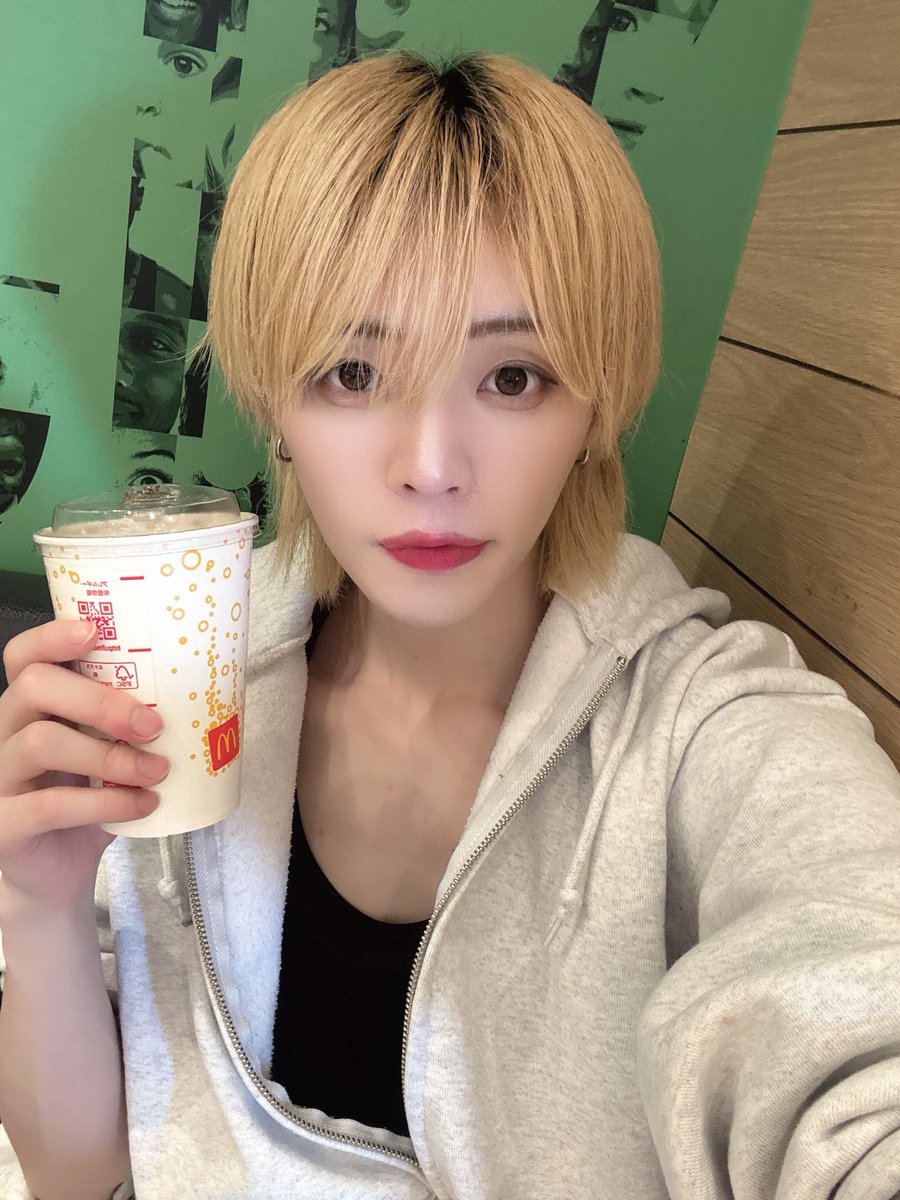 ゆうし tweet media
