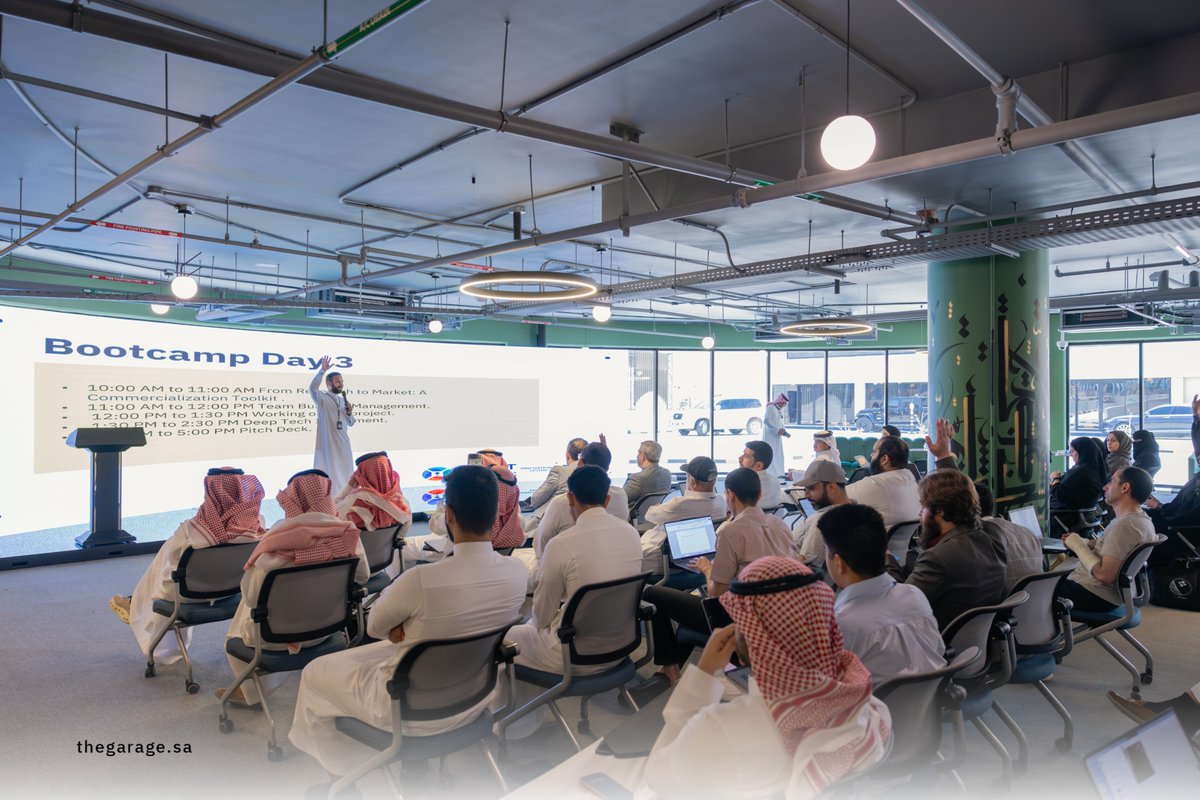 TheGarageKSA's tweet photo. من المختبر إلى العميل، من الورقة البحثية إلى المنتج..

من معسكر تنجير للتقنيات العميقة، تتحوّل أفكار الفرق البحثية إلى منتجات قادرة على صناعة فارق حقيقي.

بالشراكة مع @SaudiRDI و @KACST https://t.co/rhswkBSDyE