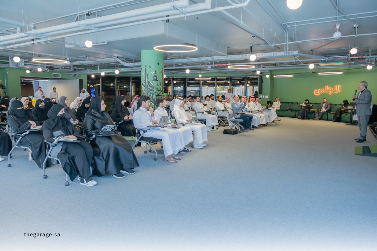 TheGarageKSA's tweet photo. من المختبر إلى العميل، من الورقة البحثية إلى المنتج..

من معسكر تنجير للتقنيات العميقة، تتحوّل أفكار الفرق البحثية إلى منتجات قادرة على صناعة فارق حقيقي.

بالشراكة مع @SaudiRDI و @KACST https://t.co/rhswkBSDyE