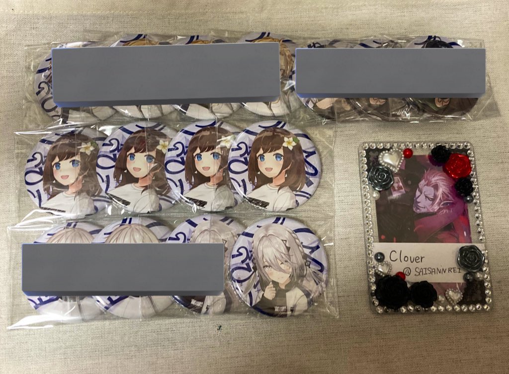 SAISANNREI's tweet photo. 【更新】
【交換 譲渡/買取】にじさんじ にじフェス 2026 缶バッジ インディゴ B

譲:画像1枚目
求:画像2枚��/定価+送料

求は1~3点のみ買取も可能です
お気軽にお声掛けください https://t.co/nwYpWFGFBH