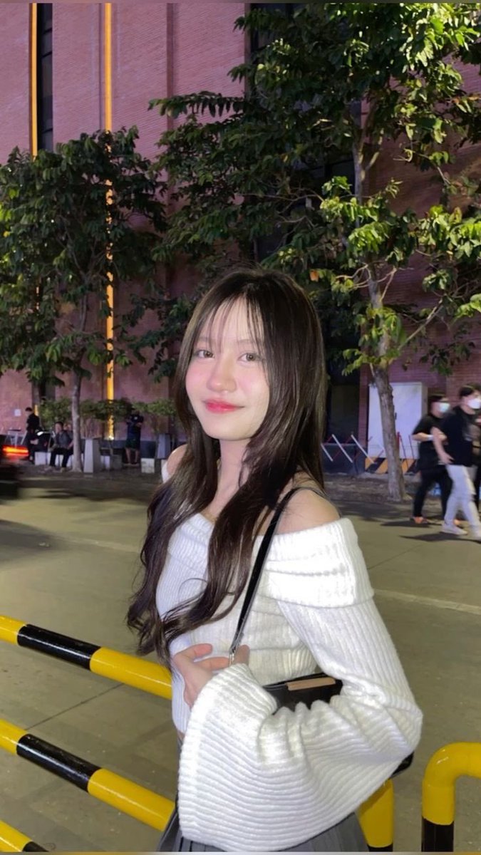 j16832's tweet photo. อยากมีแฟนบ้างจังง🥰🤍 https://t.co/Zxm8UXBezk