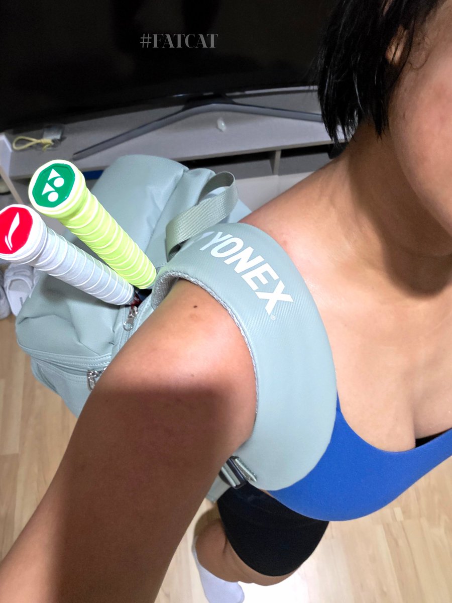 Isthatfunyes's tweet image. ไปรบมา ใครเจอแมวมั้ยฮะ ⚔️🐈🏸💙💦 #fwb #skinship #workout