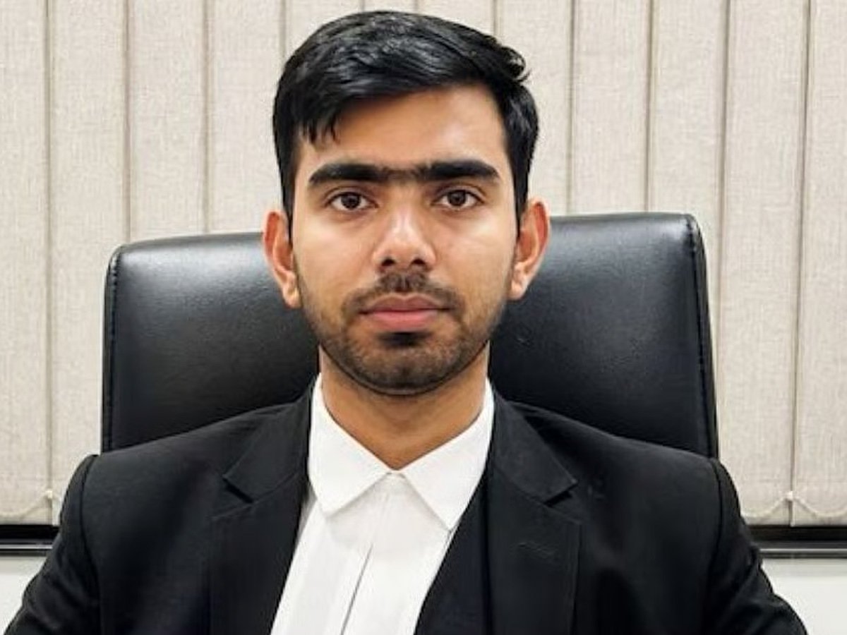 MenTooHuman's tweet image. Not a single girl is talking about his suicide.🤔

He is Judge Aman Kumar Sharma — वो young judge जिसने career में बहुत कुछ achieve कर लिया था — अपनी wife की बहन Nidhi IAS के constant interference और घरेलू harassment से तंग आकर suicide कर लिया।

बहुत बड़ी tragedy है ये। बाहर