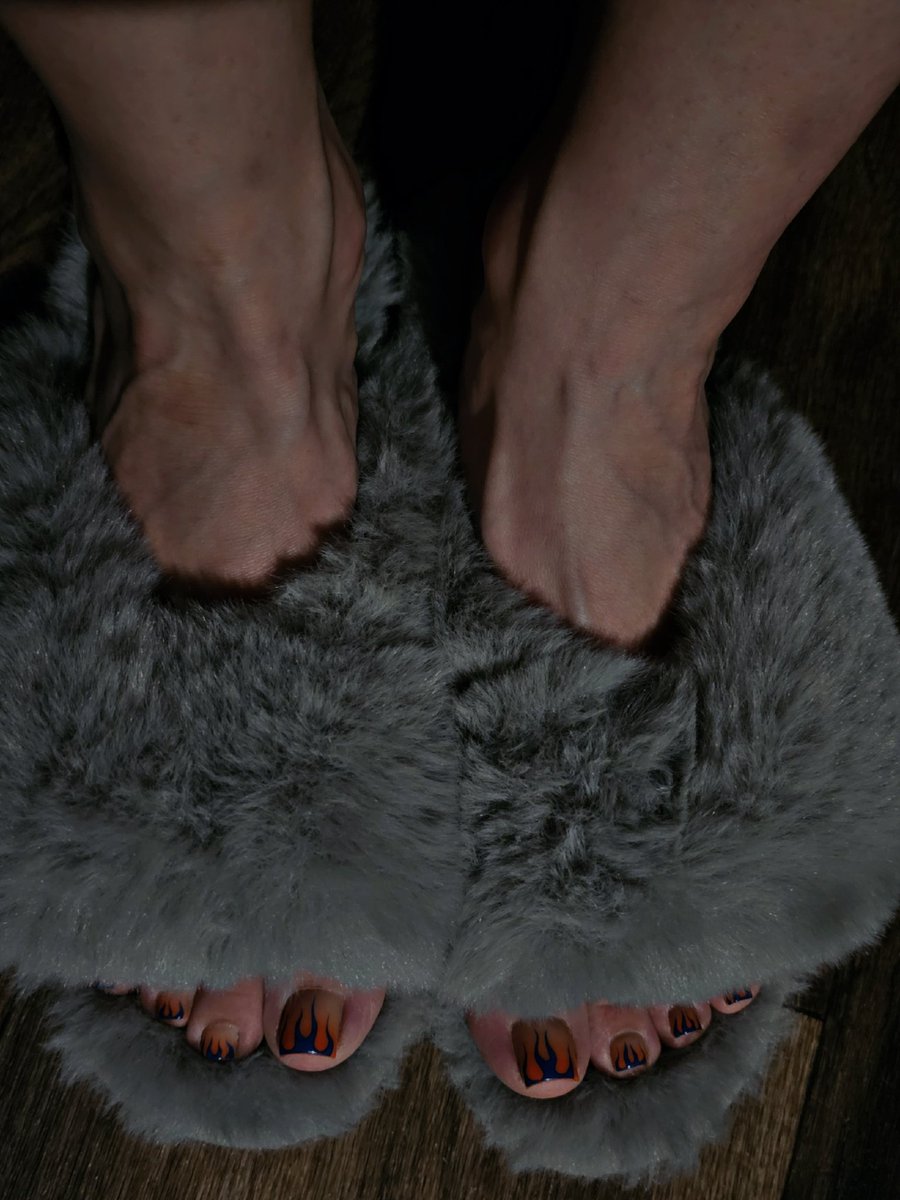 Cozy feet👣