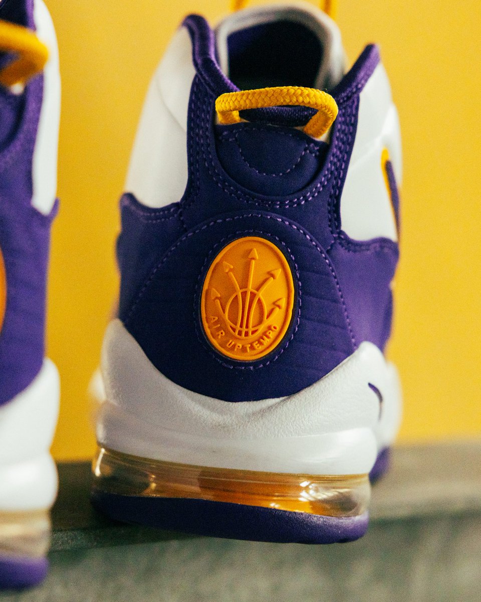 JustFreshKicks's tweet photo. Nike Air Max Uptempo "Derek Fisher" 💜💛

https://t.co/nOzXmZXnV3 https://t.co/nVeLTjPGX3