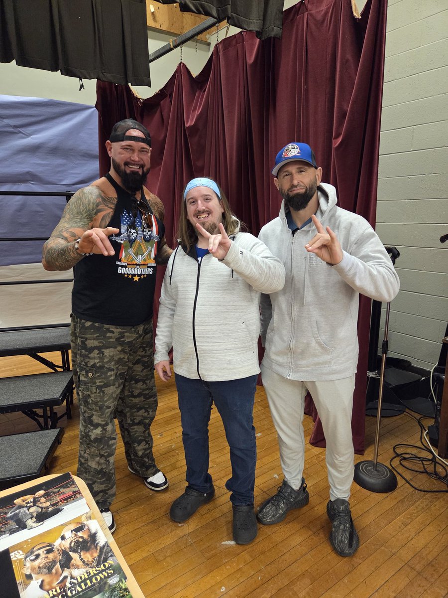 TheRealBURRR50's tweet photo. Cool moment for TB2 Mania Weekend. Met the Good Brothers 6 weeks ago, and @MachineGunKA did his FIRST Sour Boy Auto. Then In Vegas at at TWC Show, it seemed like he may have remebered me. "Glad to see you here" with a smirk. Hope to get them BOTH on the TB2 Pod someday. https://t.co/oZvCO2aAWb