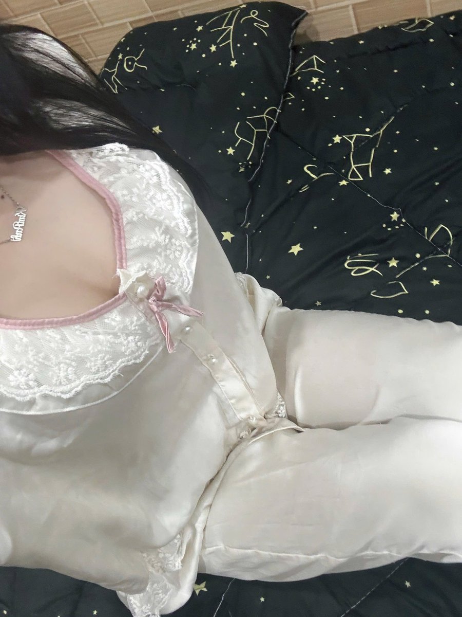 tran gia han ᴥ tweet media