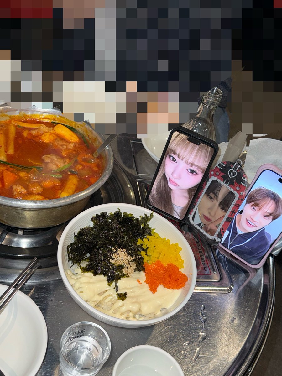 코리 tweet media
