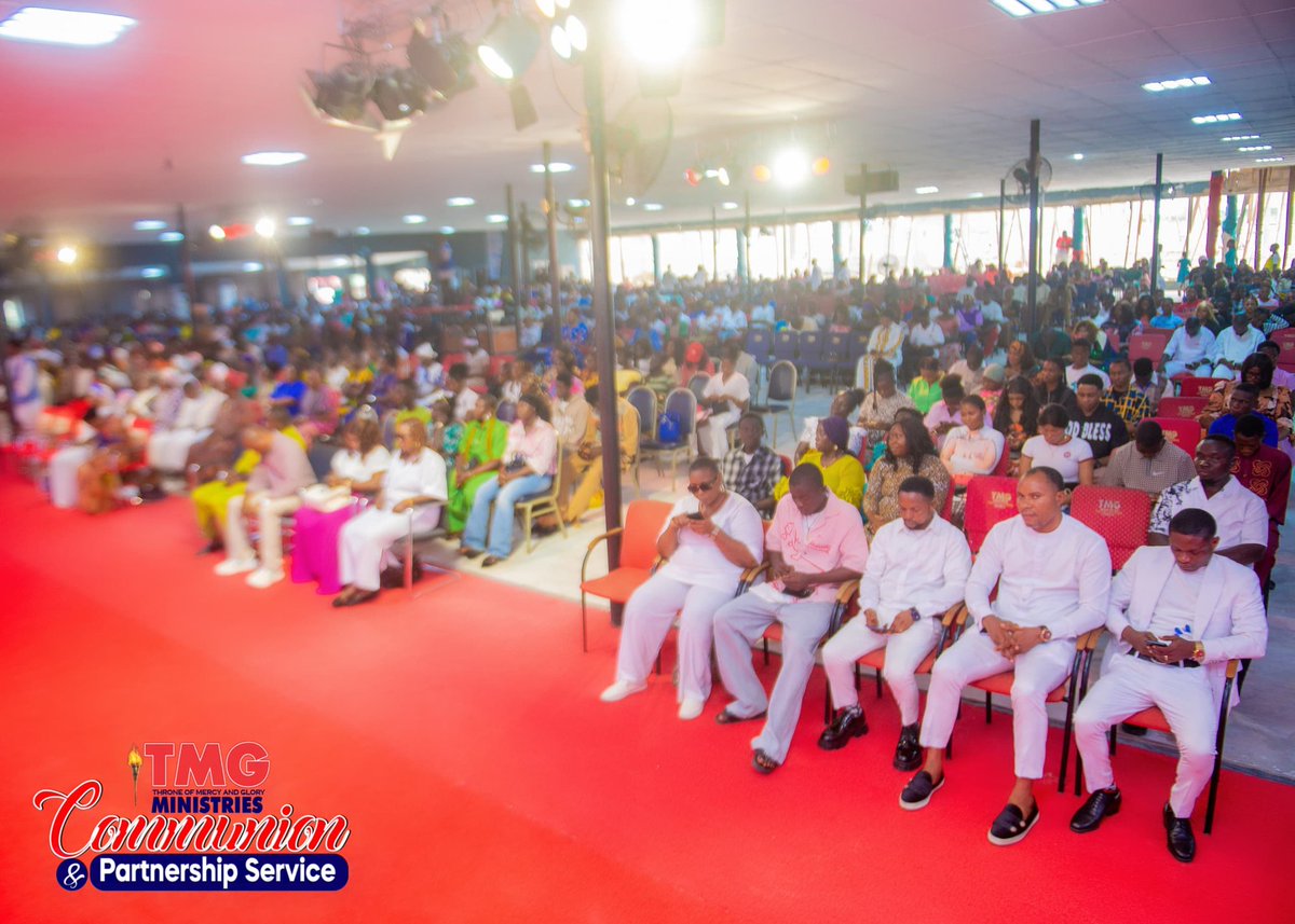 TMGministry15's tweet photo. PROPHET OMOGHENE ANNOUNCED THE MESSAGE TITLED: βCALLED TO BE FRUITFULβ π₯
TEXTS: JOHN 15:16; 2 CORINTHIANS 4:17
#tmgministries
#throneofmercy
#activegrace
#deliveranceministry
#jesus
#message
#FaithOverFear
#FaithInAction https://t.co/PTTs5JGFp5