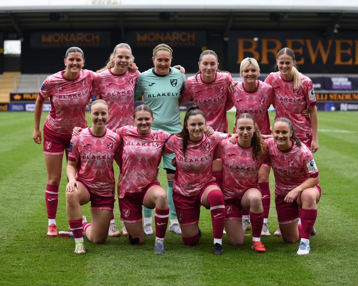 pinkun's tweet photo. 😁Promotion winners 💛💚

#NCFC 

📸 @Richard96038385 https://t.co/fIUfadmAOd