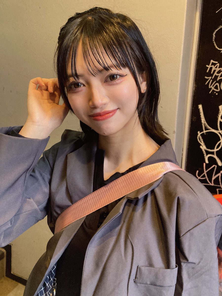 夏目ニコラ【OLiDOL！】 tweet media