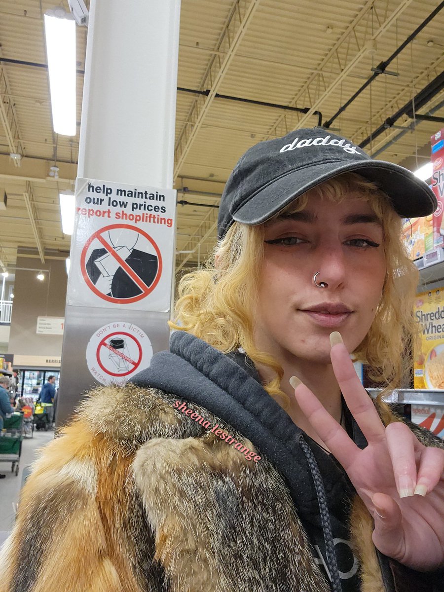 𝔅𝔢𝔫𝔢𝔳𝔬𝔩𝔢𝔫𝔱 𝔅𝔦𝔱𝔠𝔥 tweet media