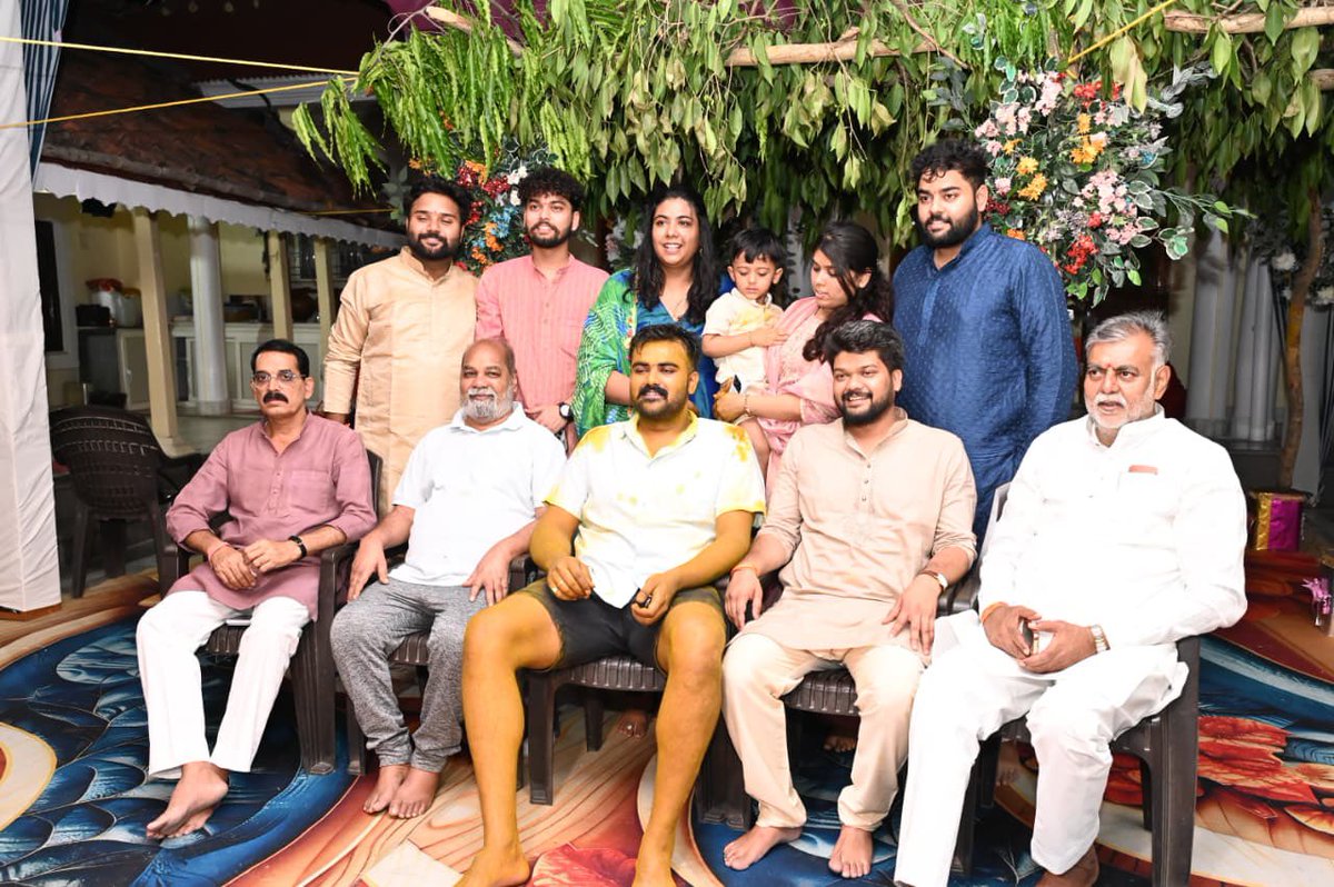 आज गोधूली की वेला में तेल और हल्दी की परम्परागत रस्में प्रारंभ हुई ।<a href="/patel_pushplata/">Pushplata S Patel</a> <a href="/phalitspatel/">Phalit Singh Patel</a> <a href="/LodhiDeepanshi/">Adv. Deepanshi</a>